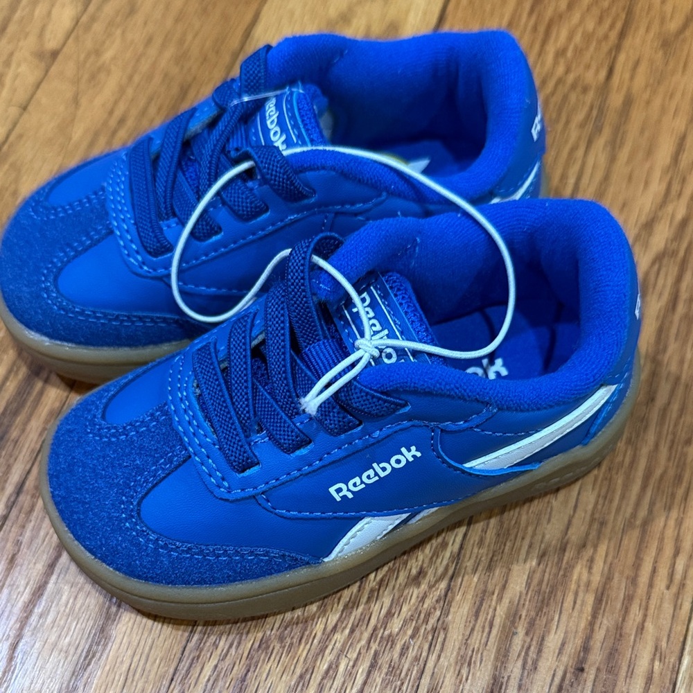 💓NEW 💓Reebok Kids Royal Blue Sneakers